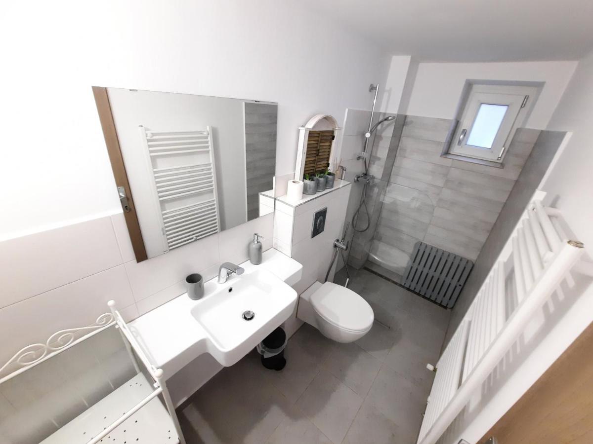 Pif Apart Livada Postei Braşov Exterior foto