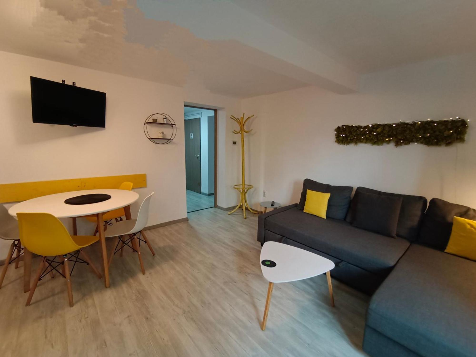 Pif Apart Livada Postei Braşov Exterior foto